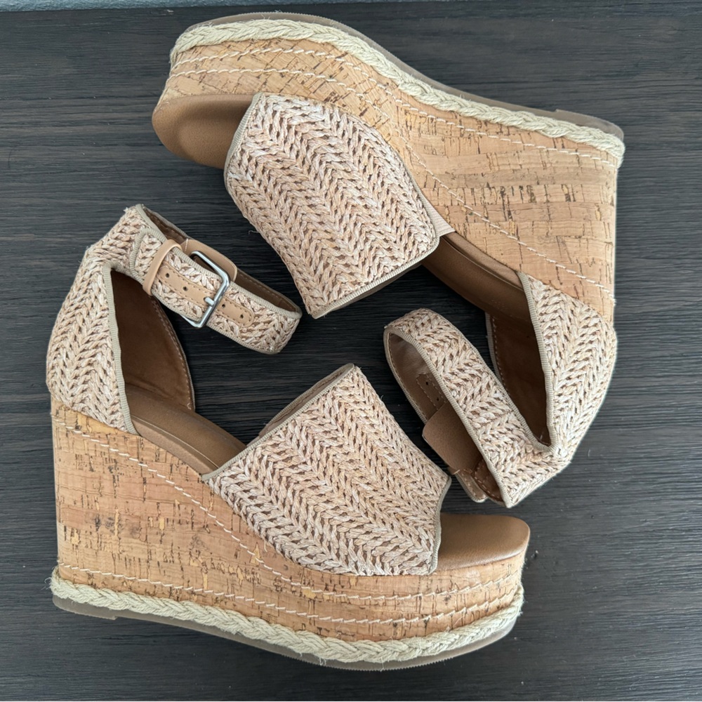 Universal Thread Raffia Wedge Sandals